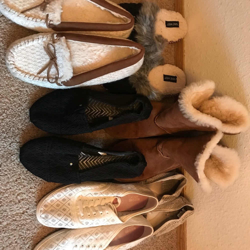 Lot of 6 size 10 very loved slip ons/slippers.